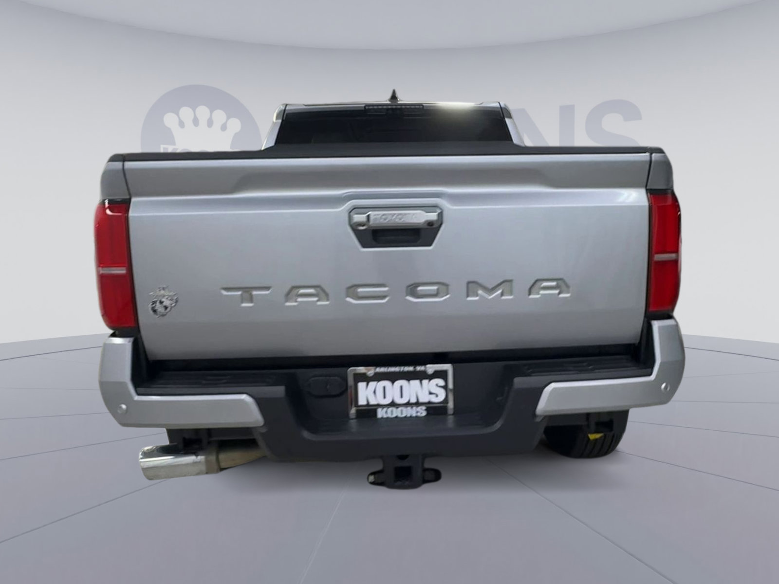 Used 2024 Toyota Tacoma Limited AWD/4WD image 10