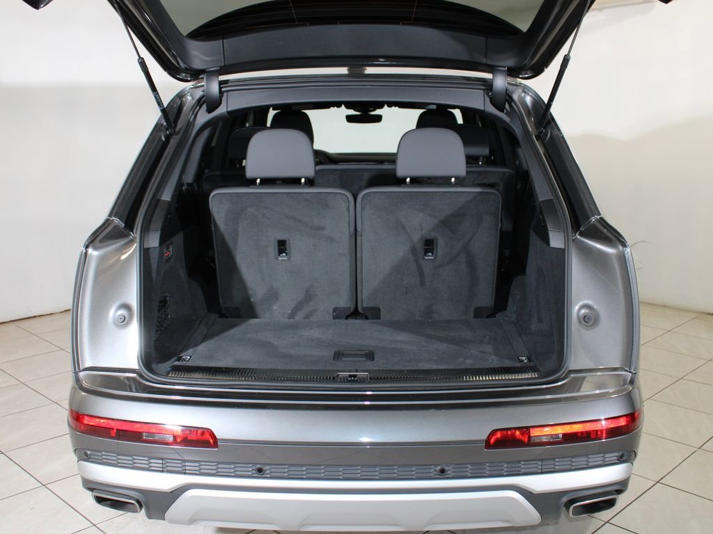 Certified 2025 Audi Q7 2.0T Premium w/ Convenience Package image 24