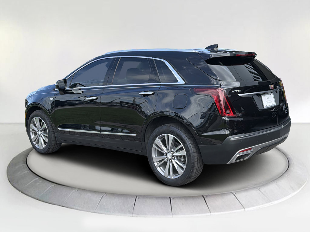 Certified 2025 Cadillac XT5 Premium Luxury FWD image 3