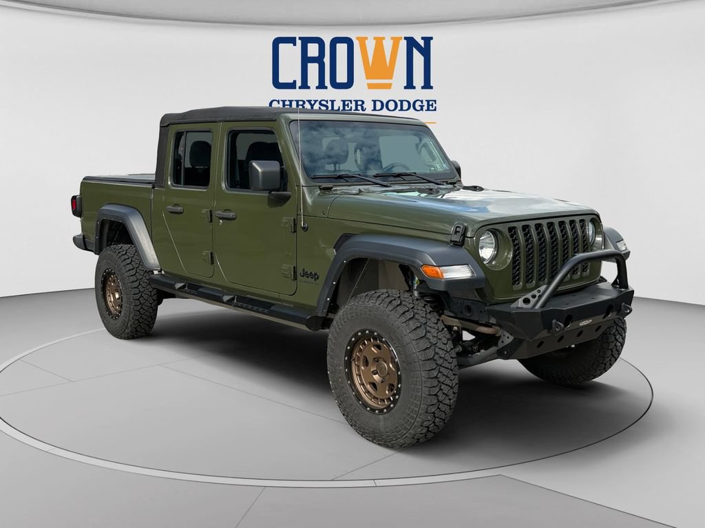 Used 2022 Jeep Gladiator Sport AWD/4WD image 1