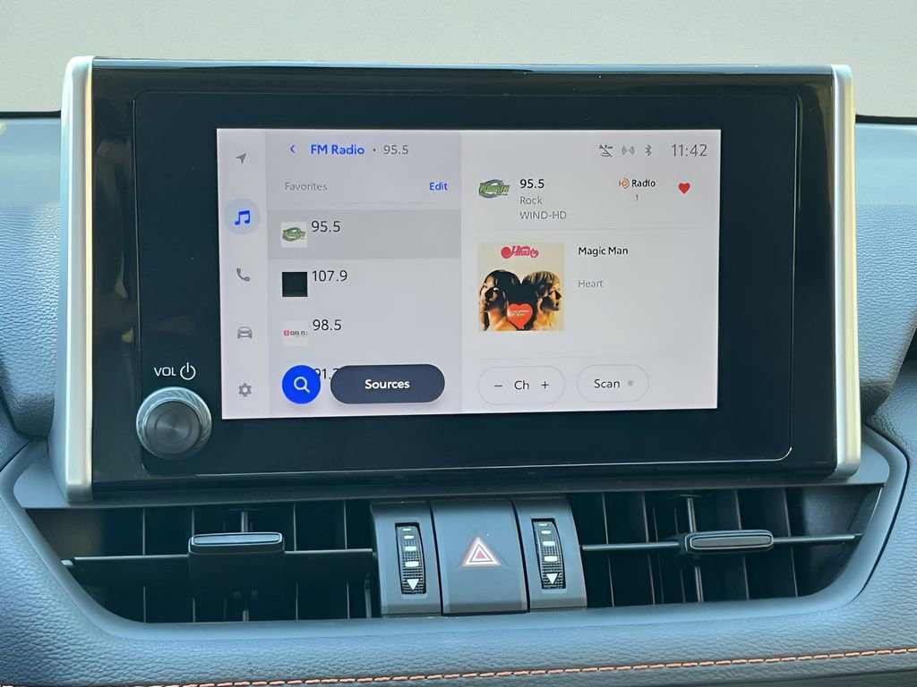 Used 2023 Toyota RAV4 Adventure image 18