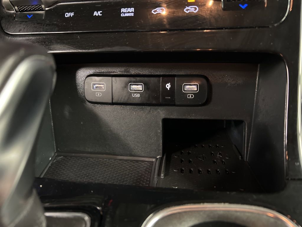 Used 2024 Kia Carnival SX image 14