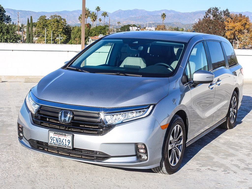 Certified 2023 Honda Odyssey EX-L image 3