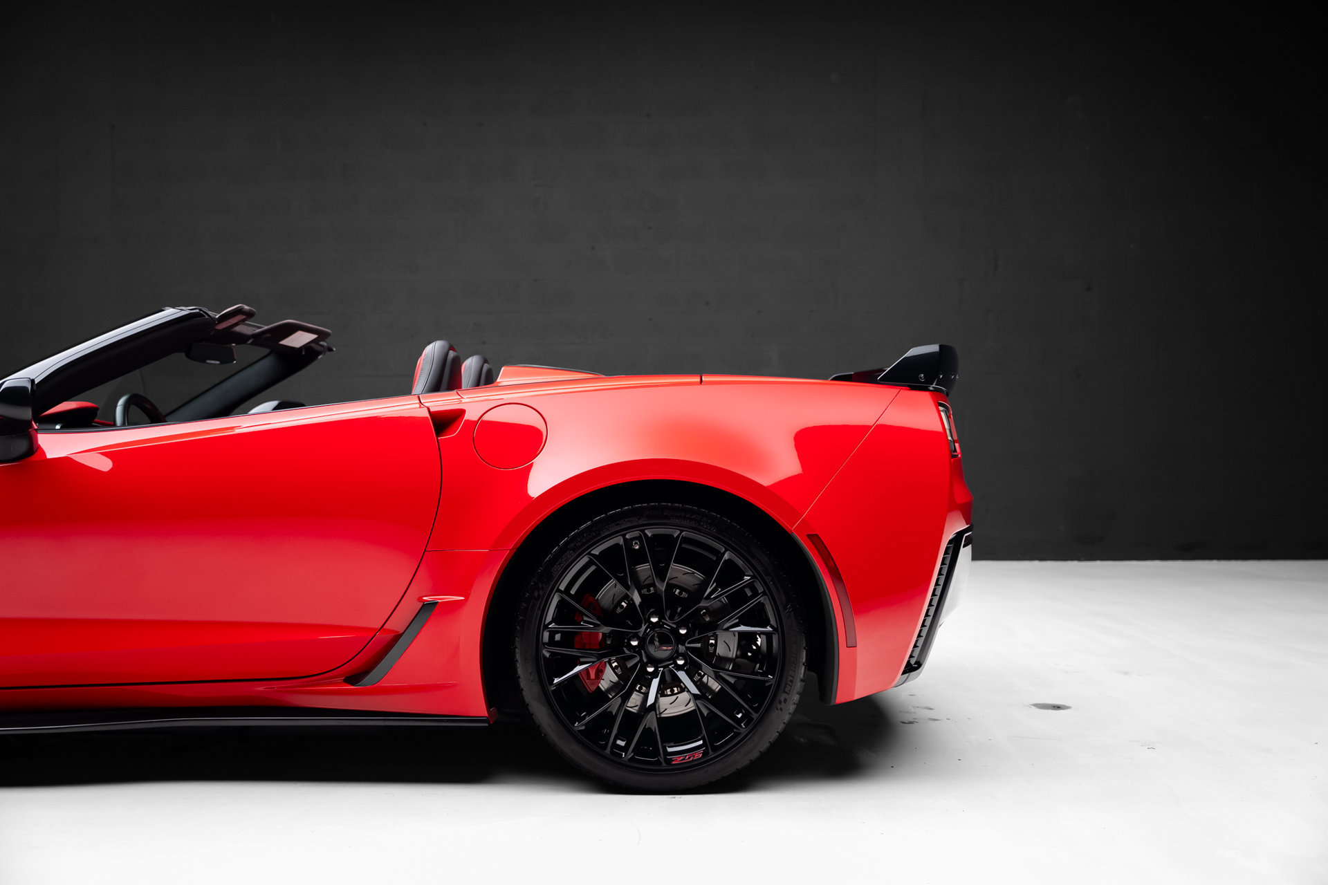 Used 2016 Chevrolet Corvette Z06 w/ 3LZ Preferred Equipment Group RWD image 21