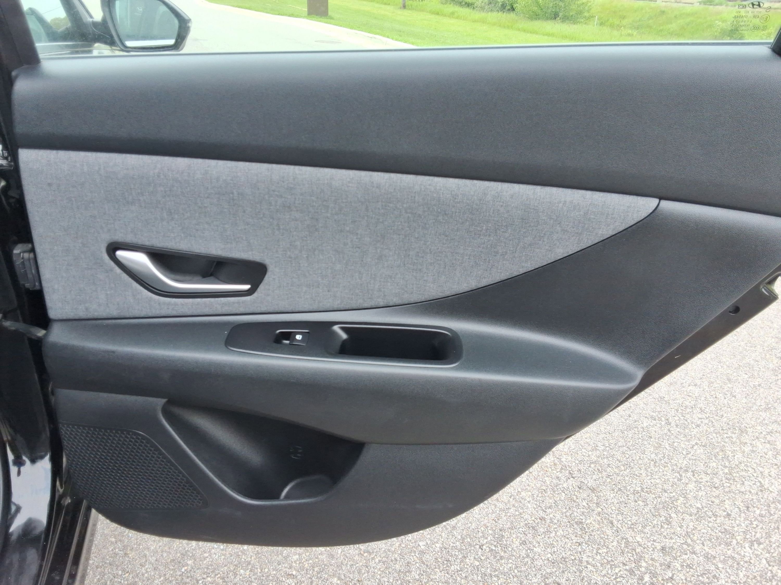 Used 2024 Hyundai Elantra Limited FWD image 24