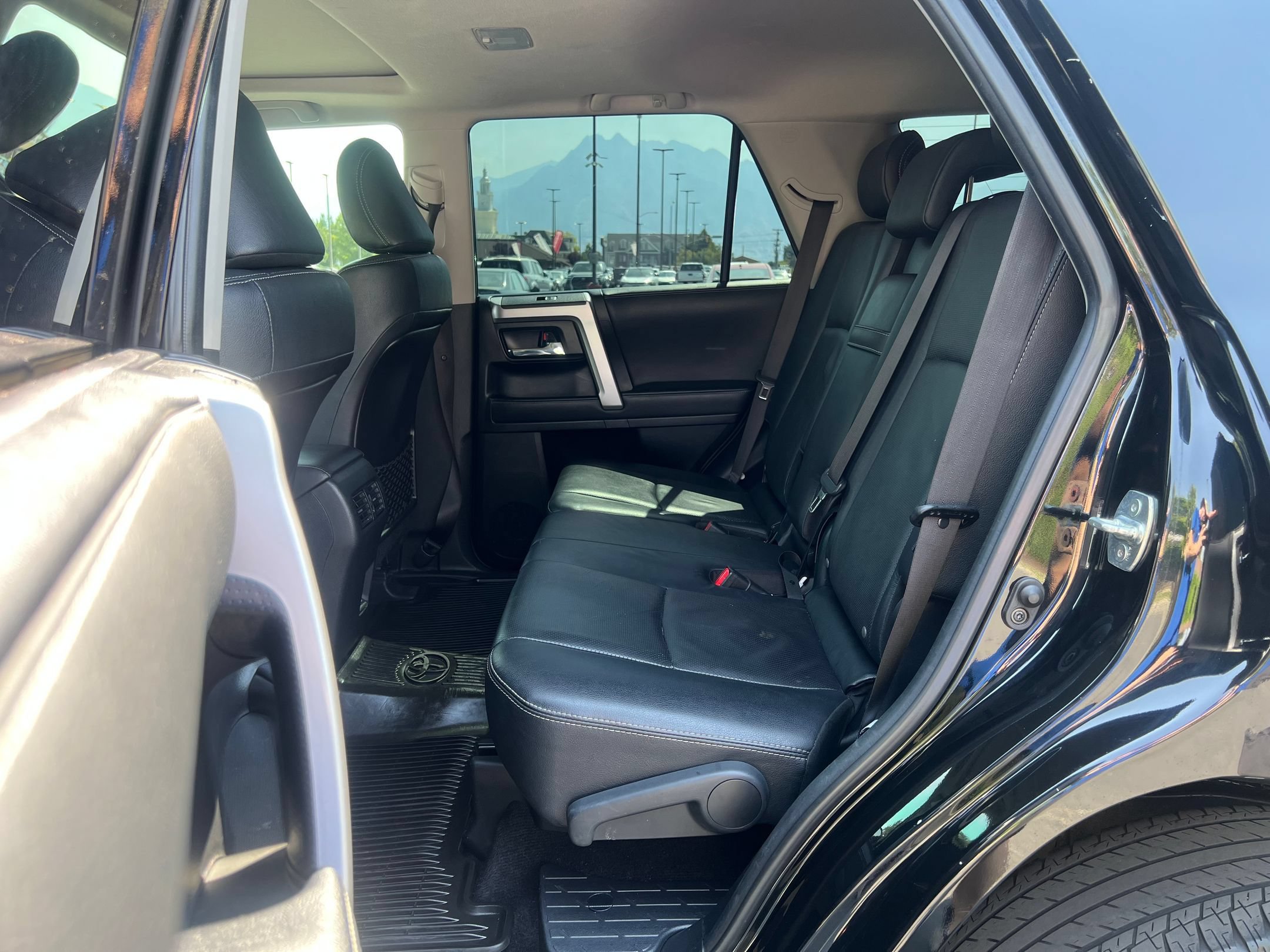 Used 2023 Toyota 4Runner Limited AWD/4WD image 25