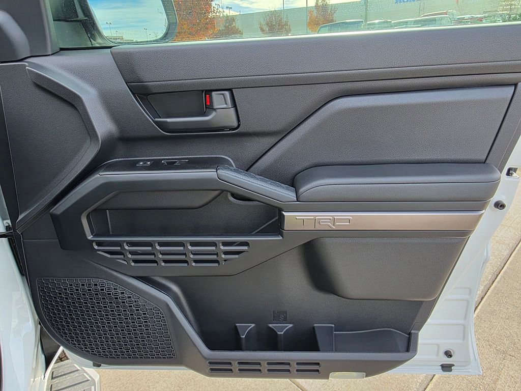 Used 2025 Toyota 4Runner TRD Off-Road image 27