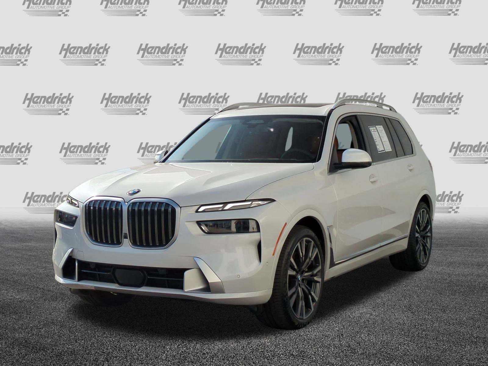 Used 2024 BMW X7 xDrive40i image 5