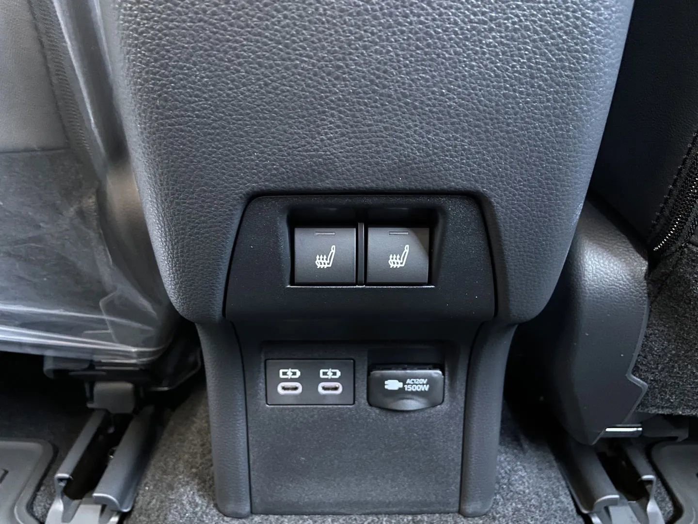 Used 2025 Toyota Prius Plug-In Hybrid image 25