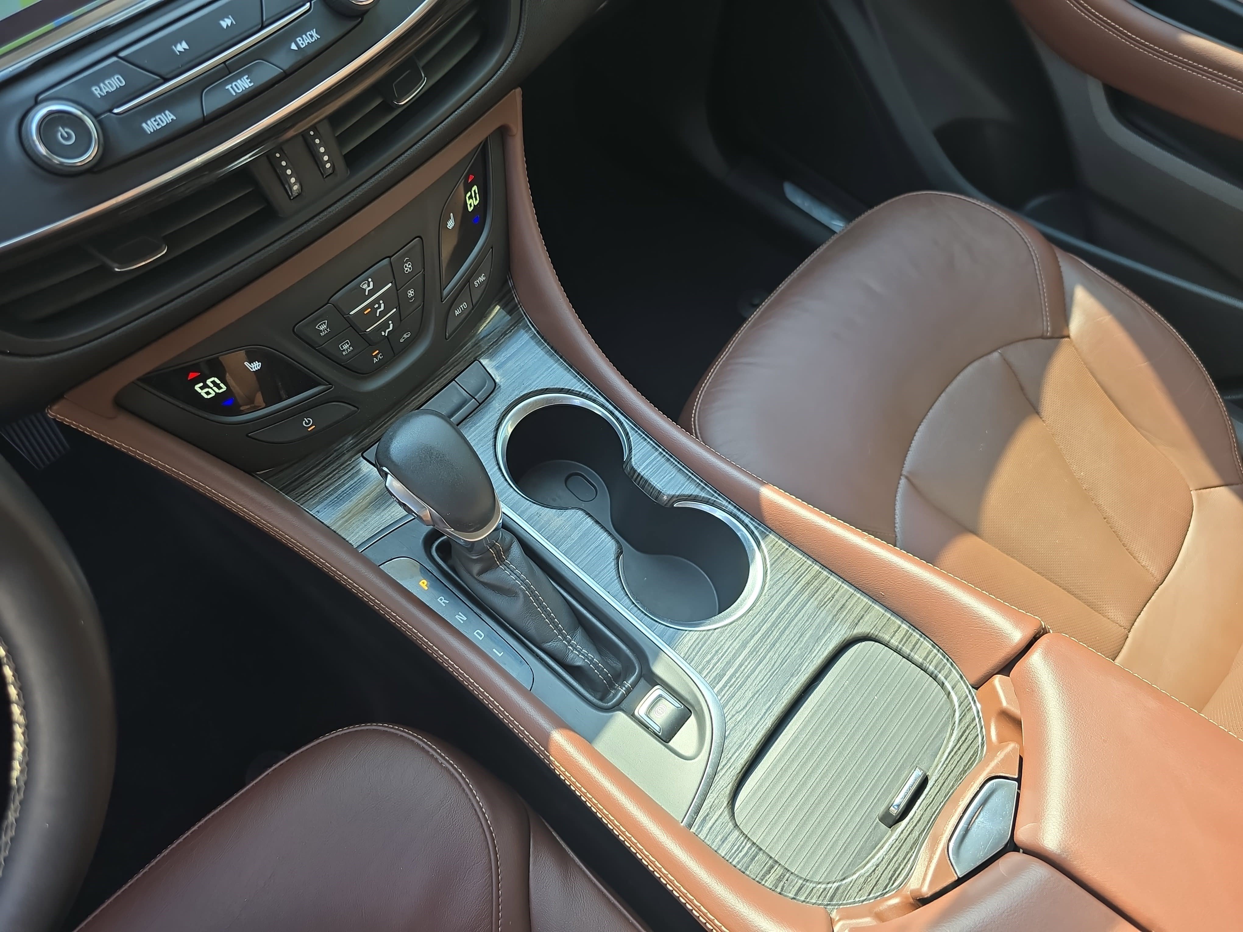 Used 2017 Buick Envision Essence image 26