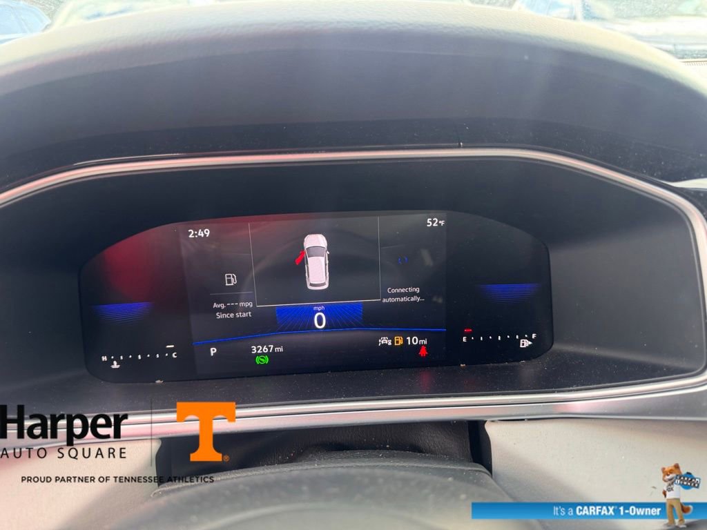 Used 2025 Volkswagen Taos SE image 14