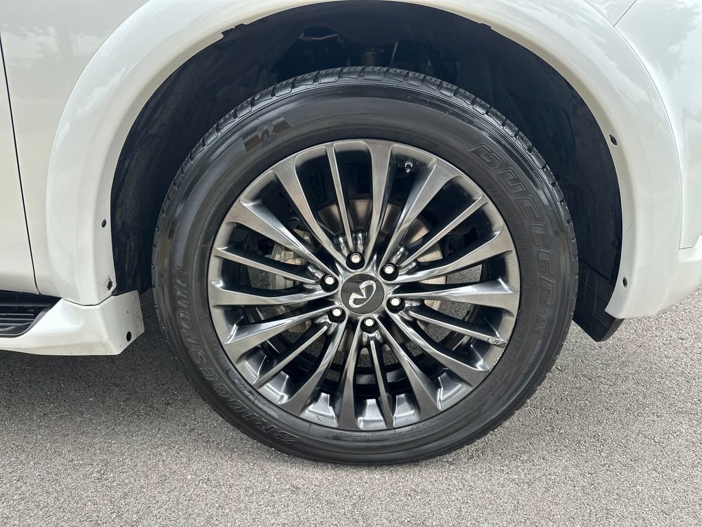 Used 2023 INFINITI QX80 Sensory w/ Cargo Package AWD/4WD image 15