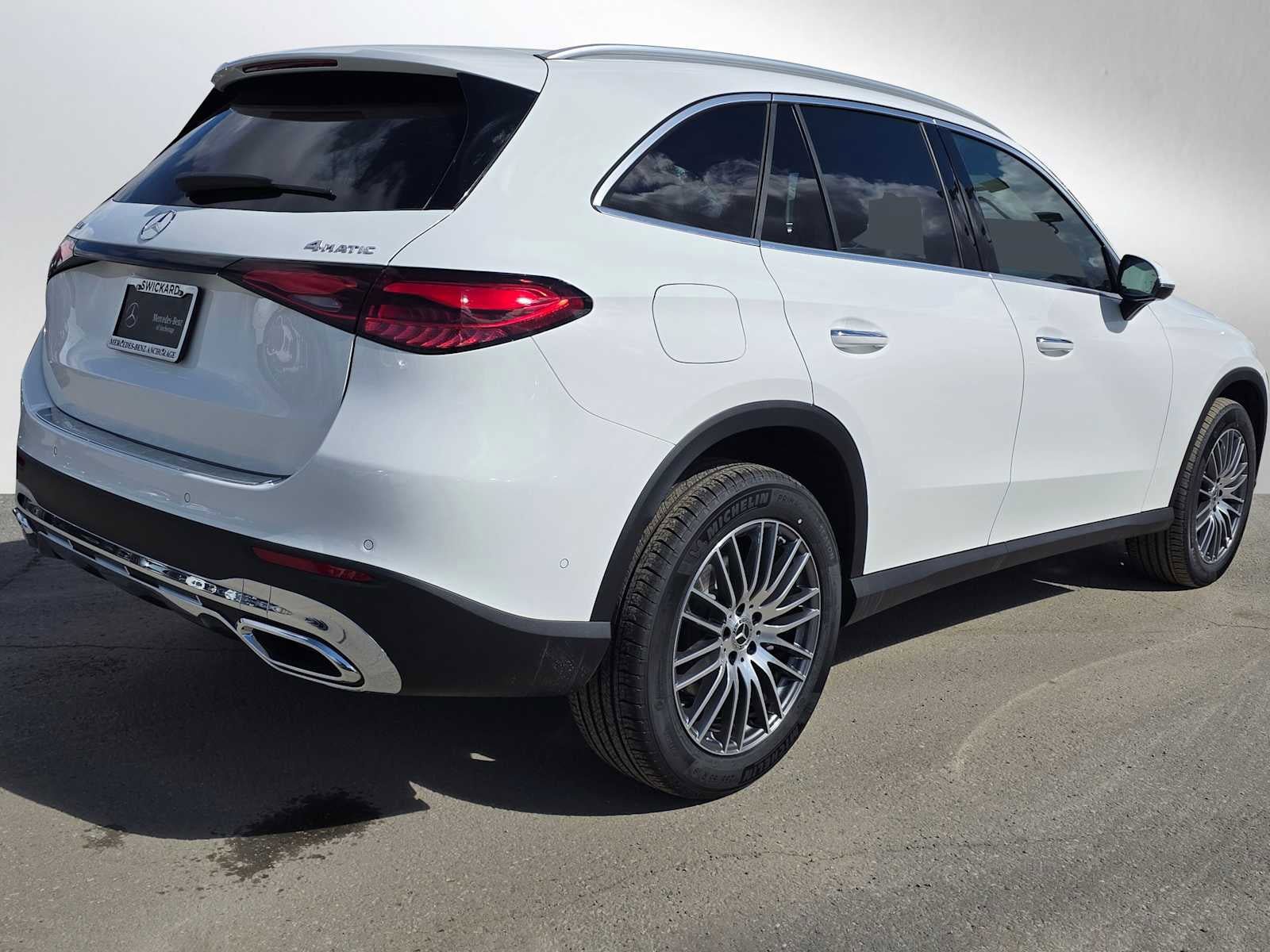 New 2026 Mercedes-Benz GLC 300 4MATIC image 3