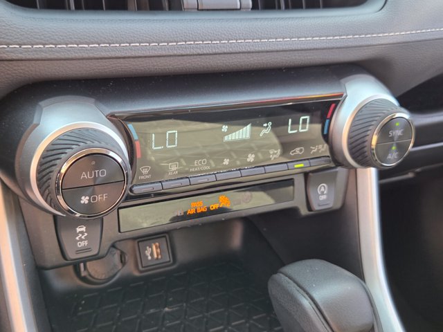 Used 2024 Toyota RAV4 XLE AWD/4WD image 20