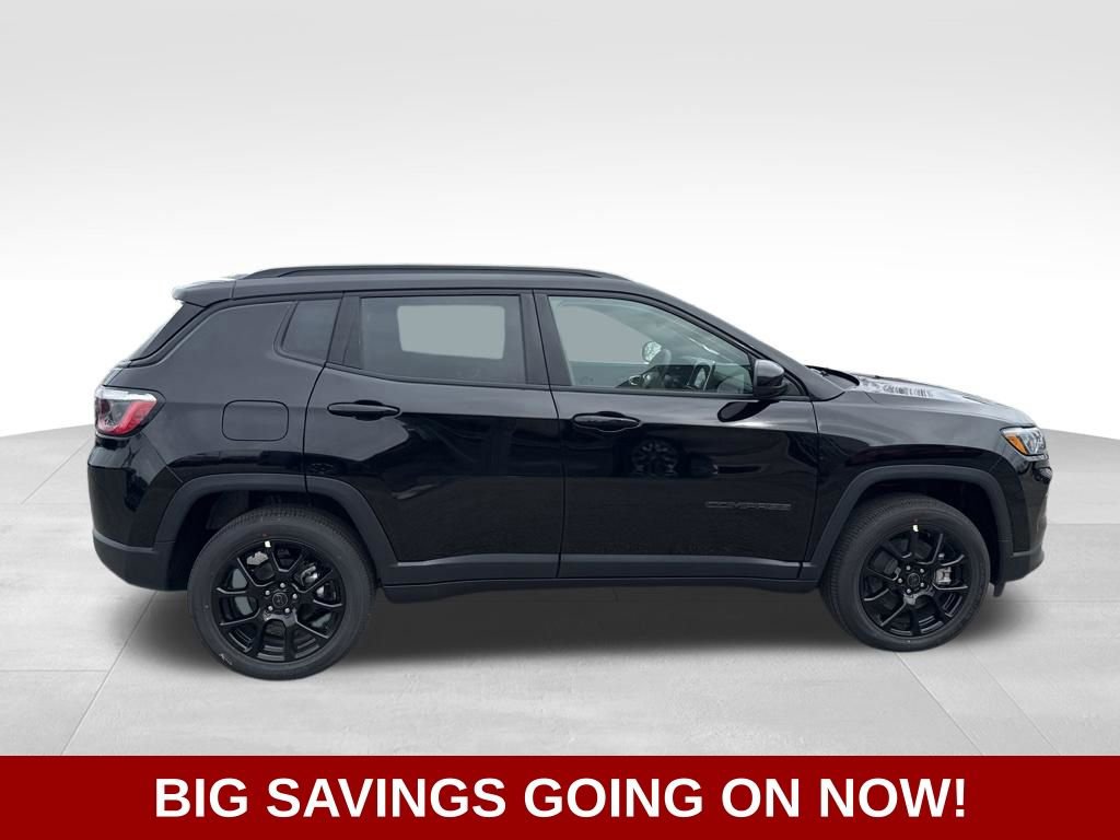 New 2026 Jeep Compass Latitude image 2