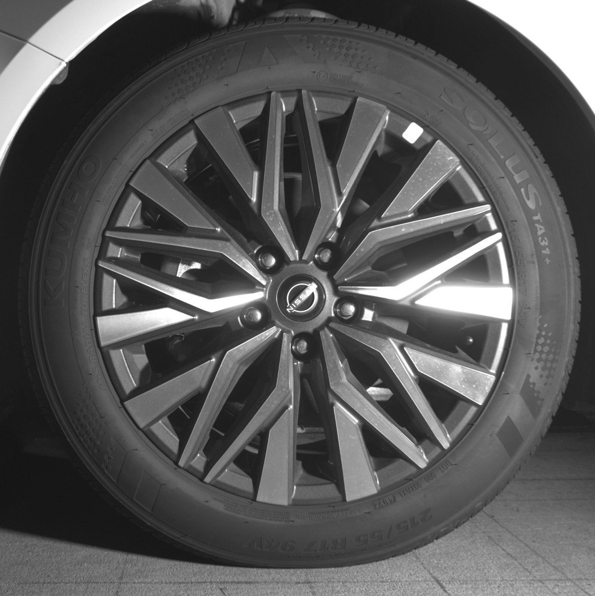 Used 2025 Nissan Altima 2.5 SV image 12