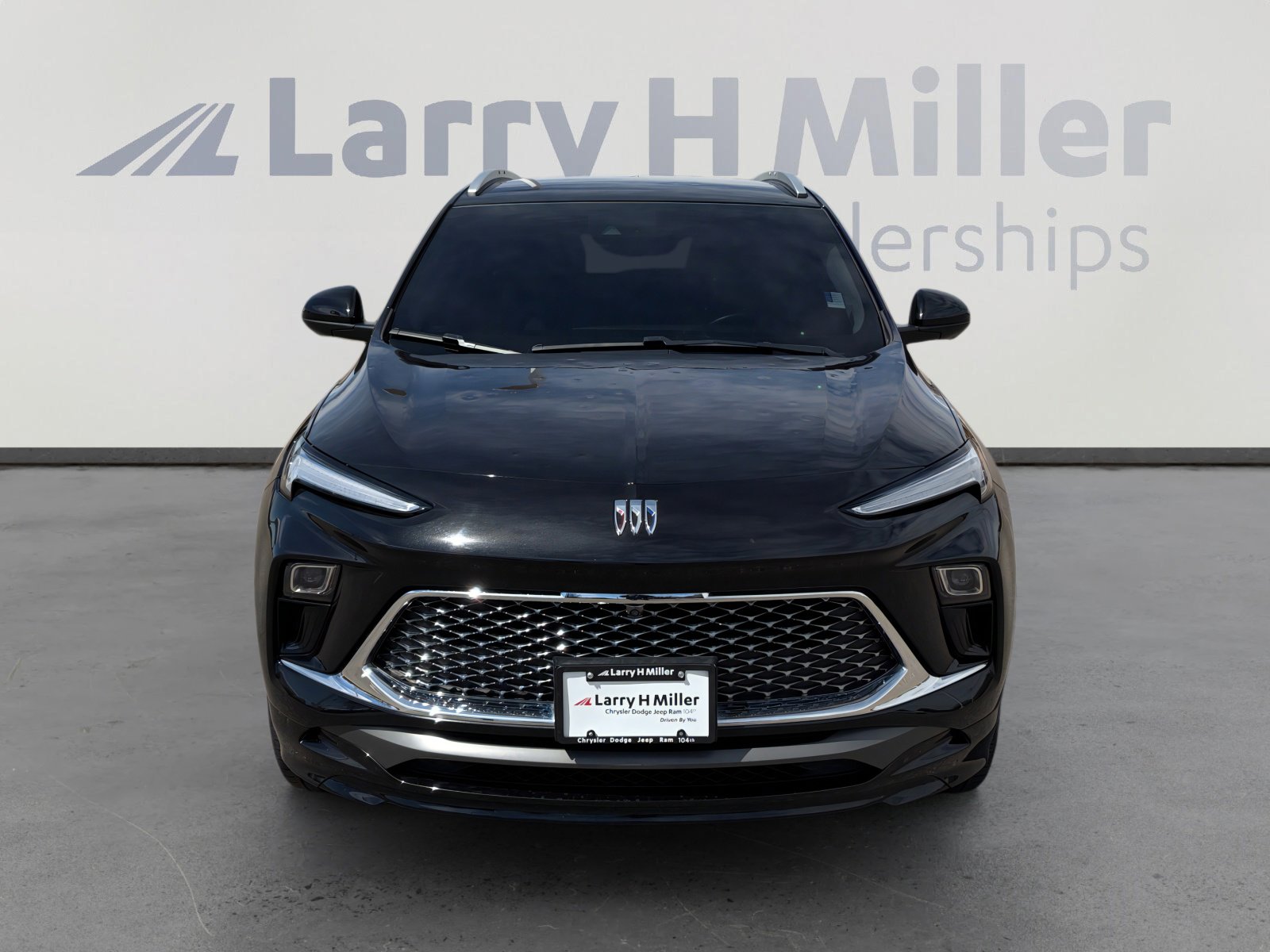 Used 2024 Buick Encore GX Avenir w/ Avenir Technology Package image 9