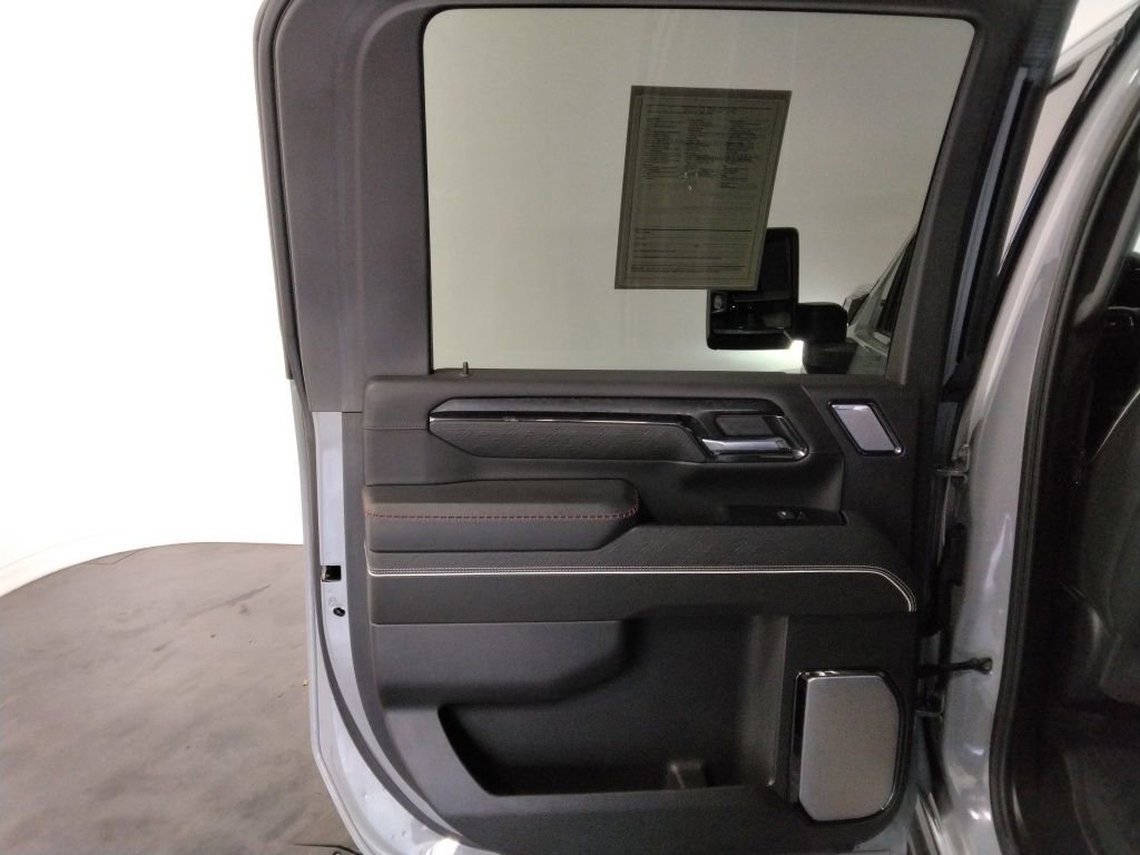 Used 2024 GMC Sierra 2500 AT4X w/ AT4X AEV Edition image 31