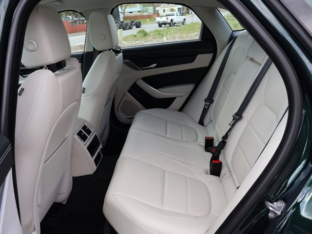 Used 2023 Jaguar XF R-Dynamic SE image 27