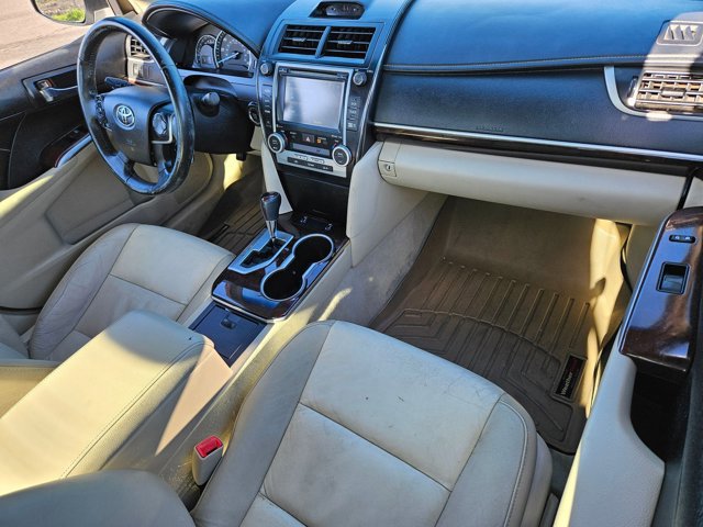 Used 2014 Toyota Camry XLE FWD image 19
