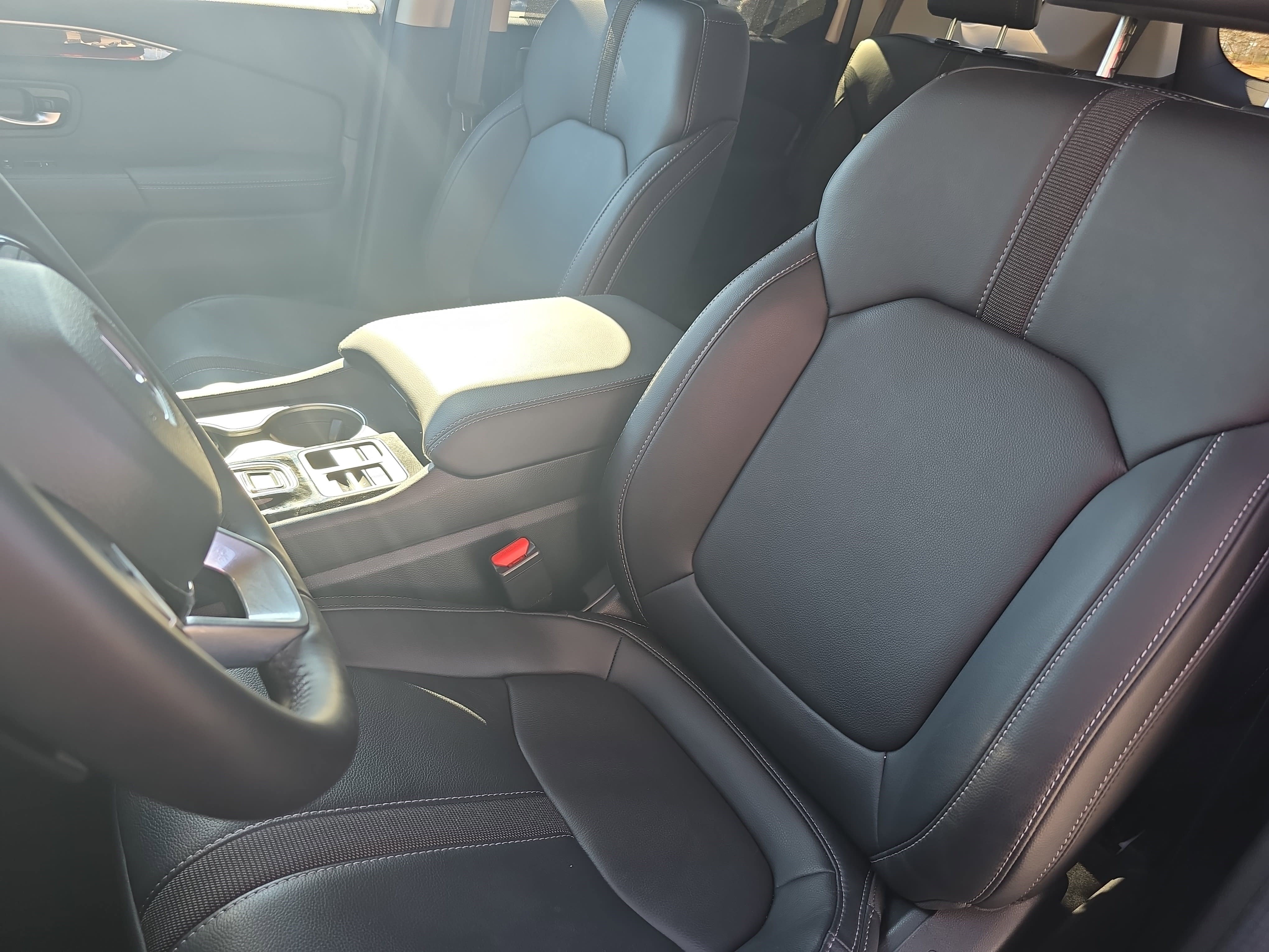 Used 2025 Honda Pilot EX-L image 16