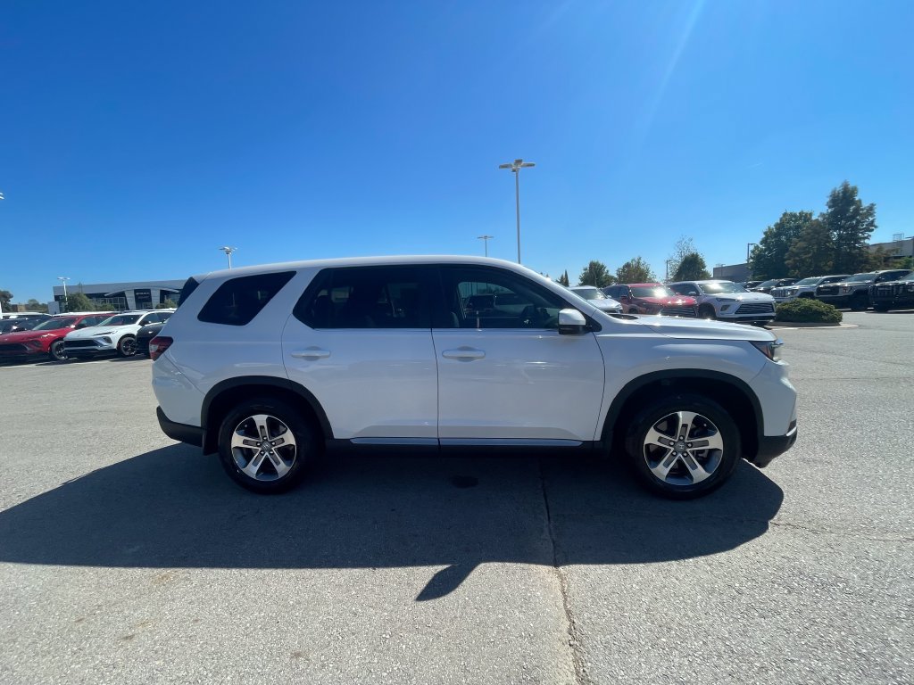 Used 2025 Honda Pilot EX-L image 5