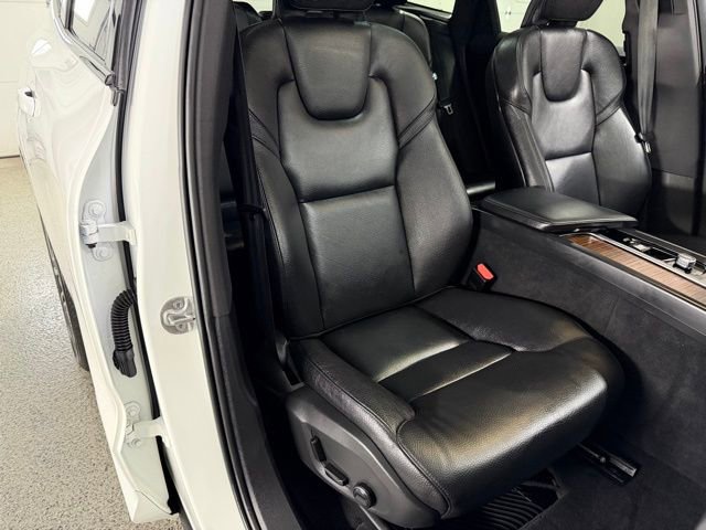 Used 2023 Volvo XC60 B5 Plus w/ Climate Package image 26