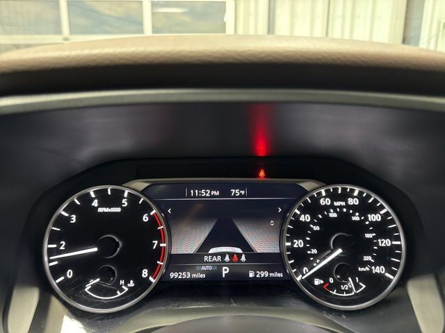 Used 2022 Nissan Rogue SV AWD/4WD image 8