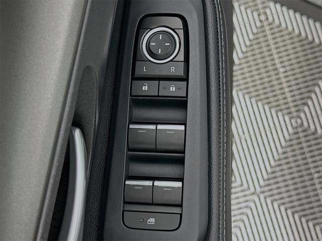 Certified 2024 Toyota Grand Highlander XLE image 23