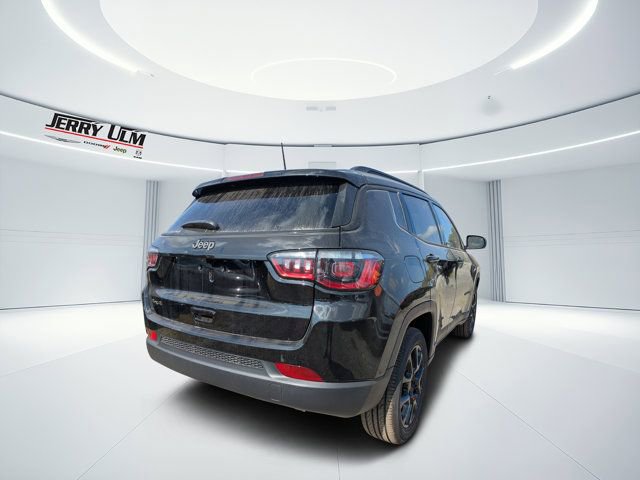 New 2026 Jeep Compass Latitude AWD/4WD image 3