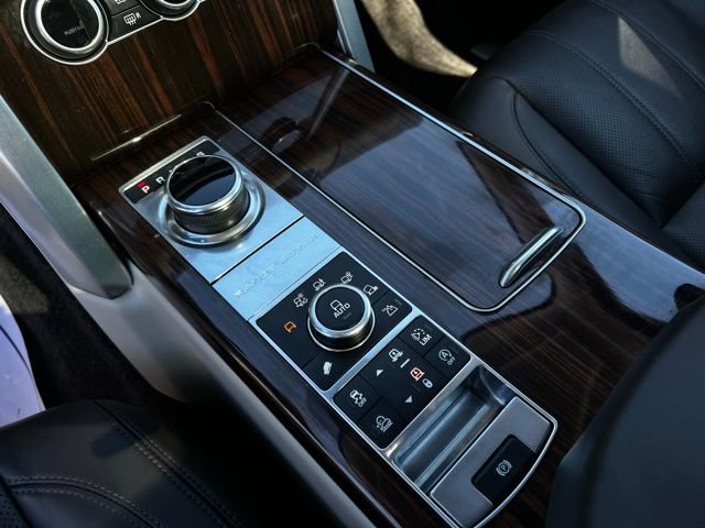 Used 2017 Land Rover Range Rover HSE image 38