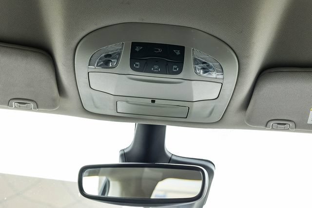 Used 2024 Chrysler Pacifica Touring-L FWD image 17