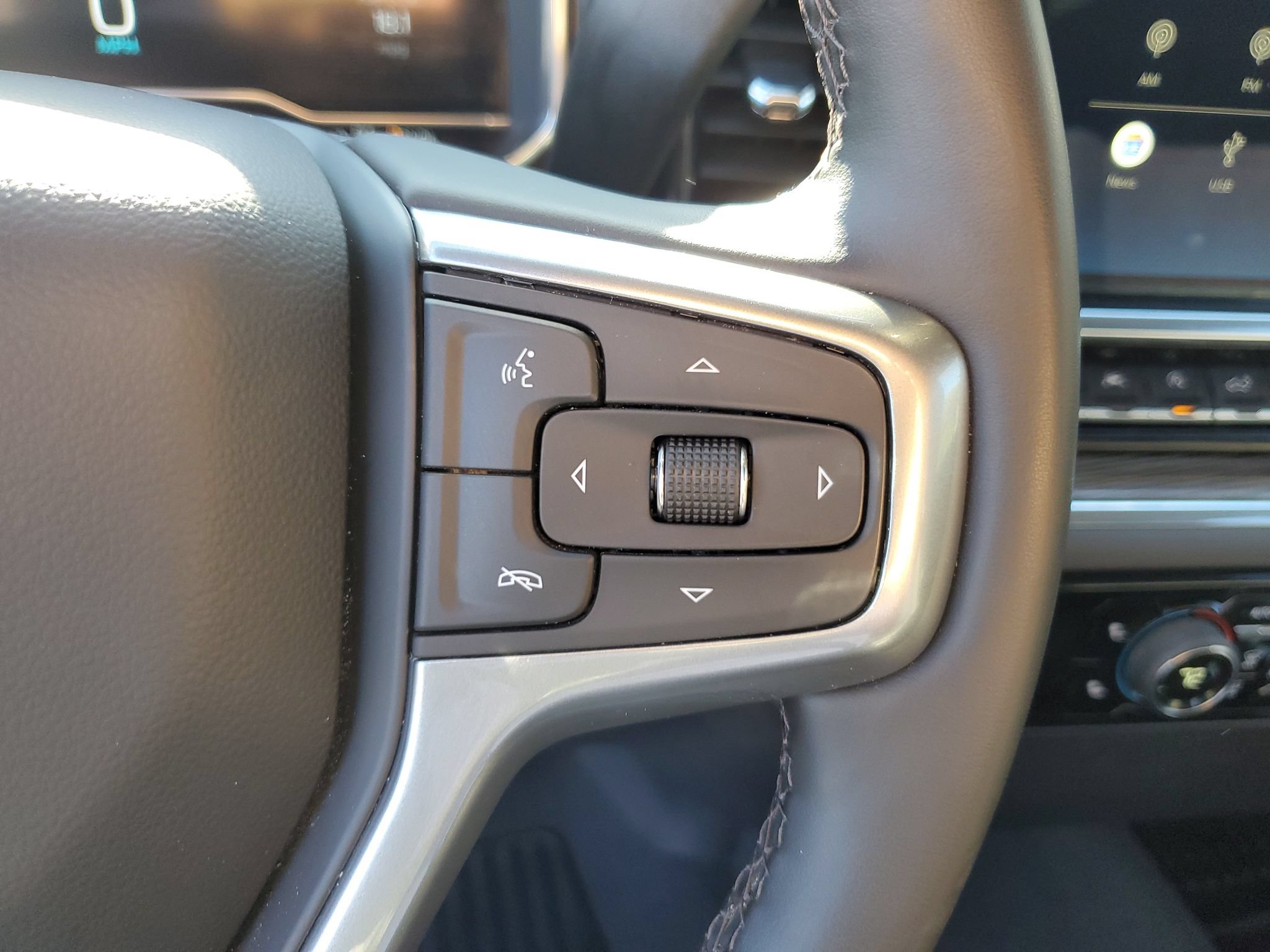 Used 2024 Chevrolet Silverado 1500 LT AWD/4WD image 20