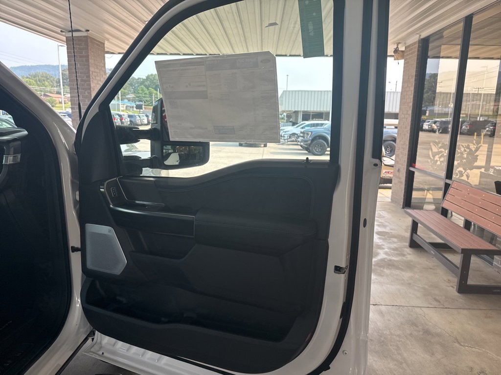 New 2026 Ford F250 Platinum image 22
