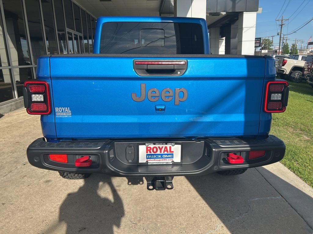 Used 2024 Jeep Gladiator Rubicon AWD/4WD image 6