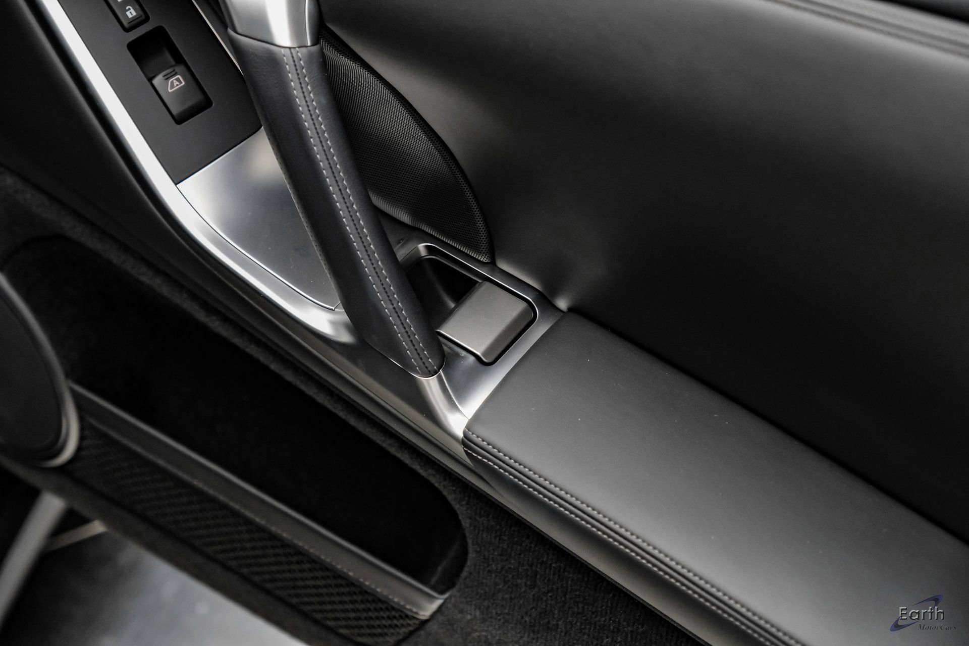 Used 2009 Nissan GT-R Premium image 94