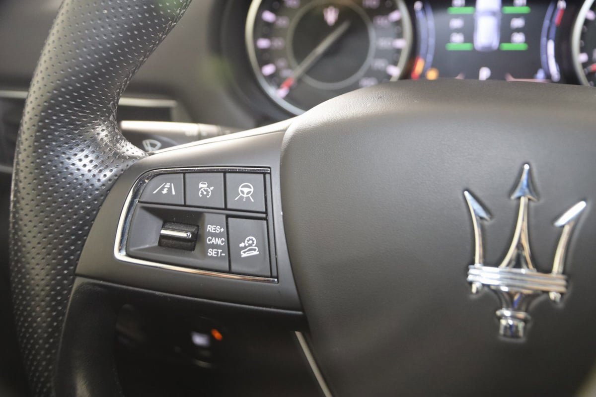 Used 2022 Maserati Levante Modena image 32