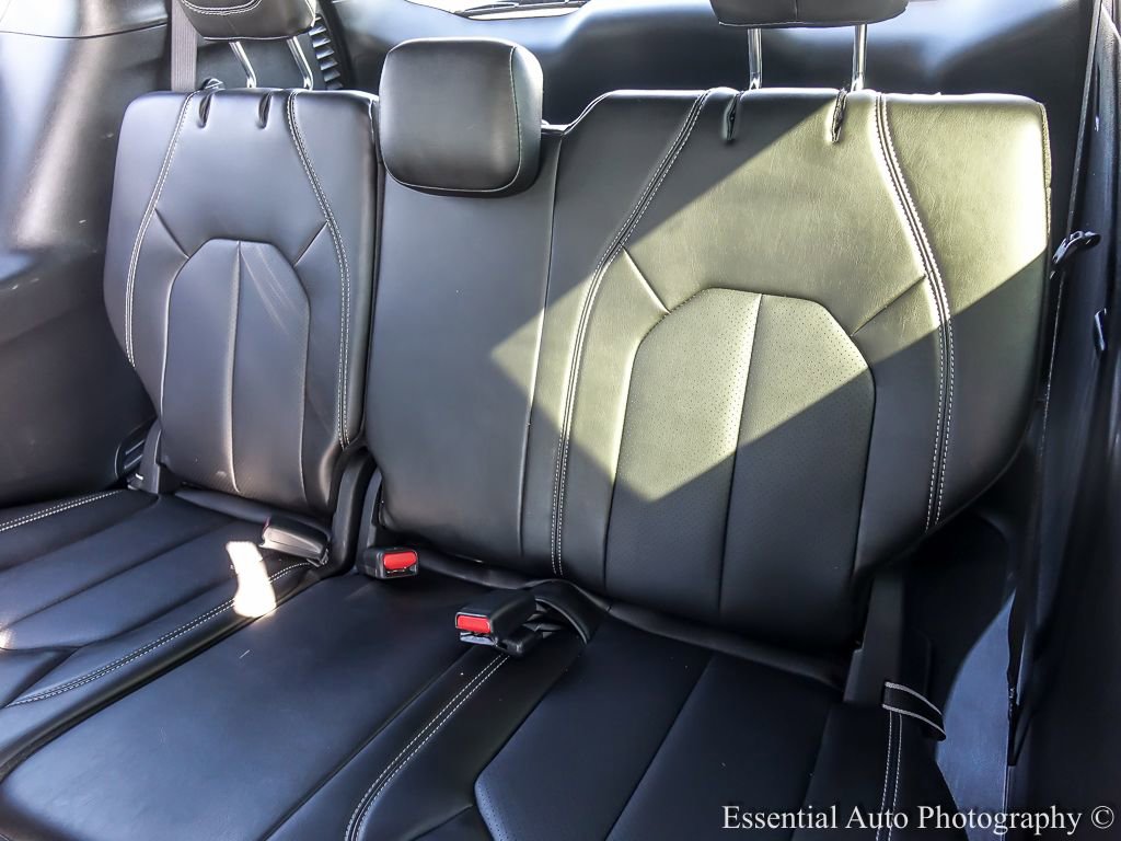 Used 2025 Chrysler Pacifica Select FWD image 17
