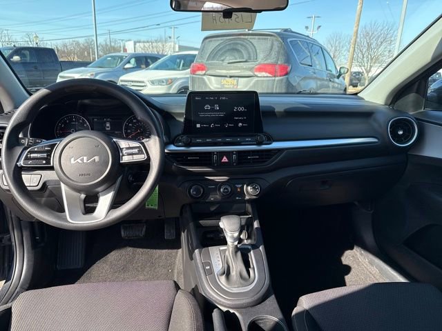 Used 2024 Kia Forte LXS w/ LXS Technology Package image 16