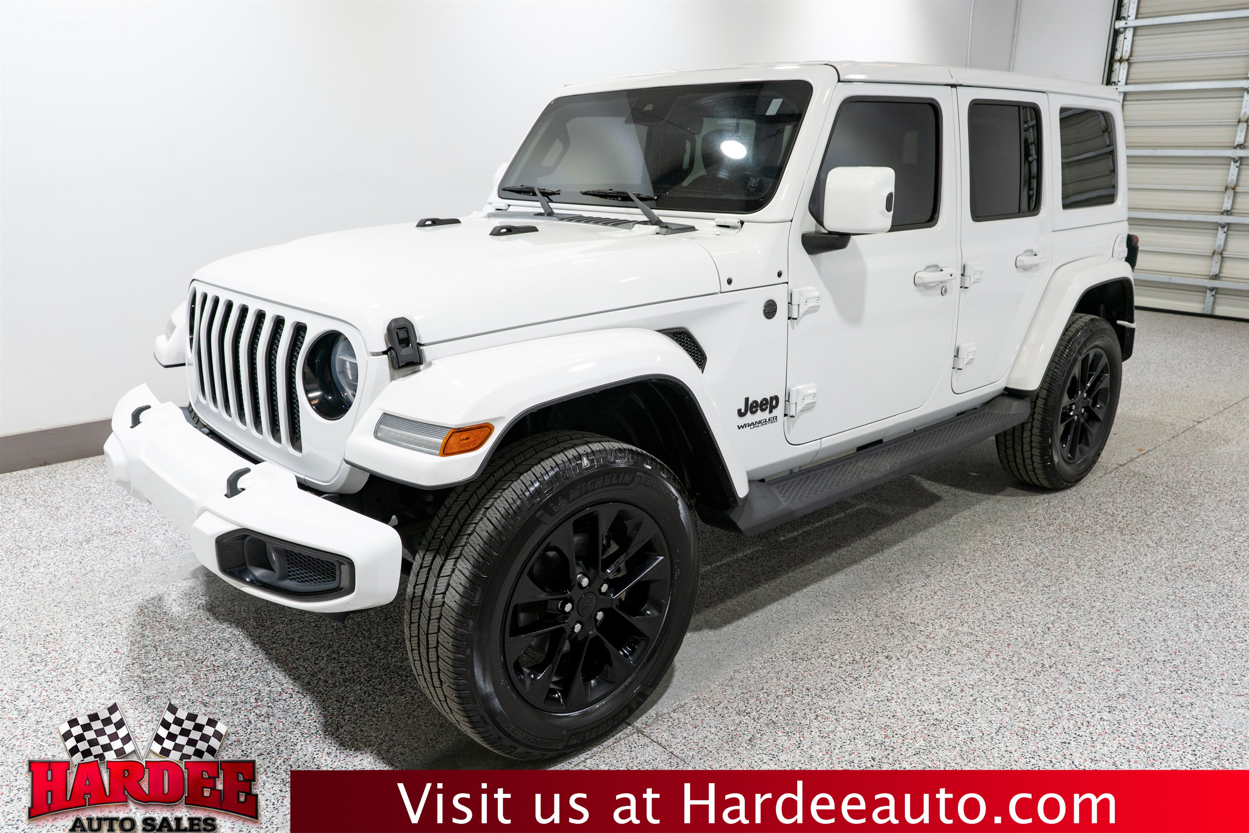Used 2020 Jeep Wrangler Unlimited Sahara AWD/4WD image 2