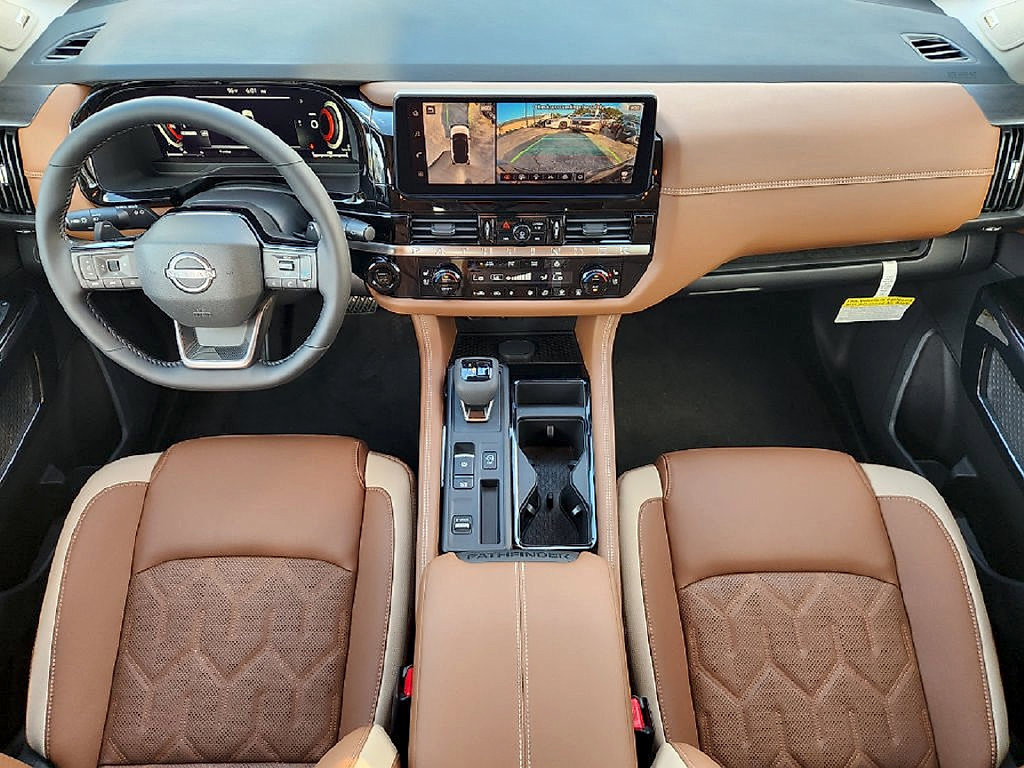 New 2026 Nissan Pathfinder Platinum w/ Cargo Package FWD image 24