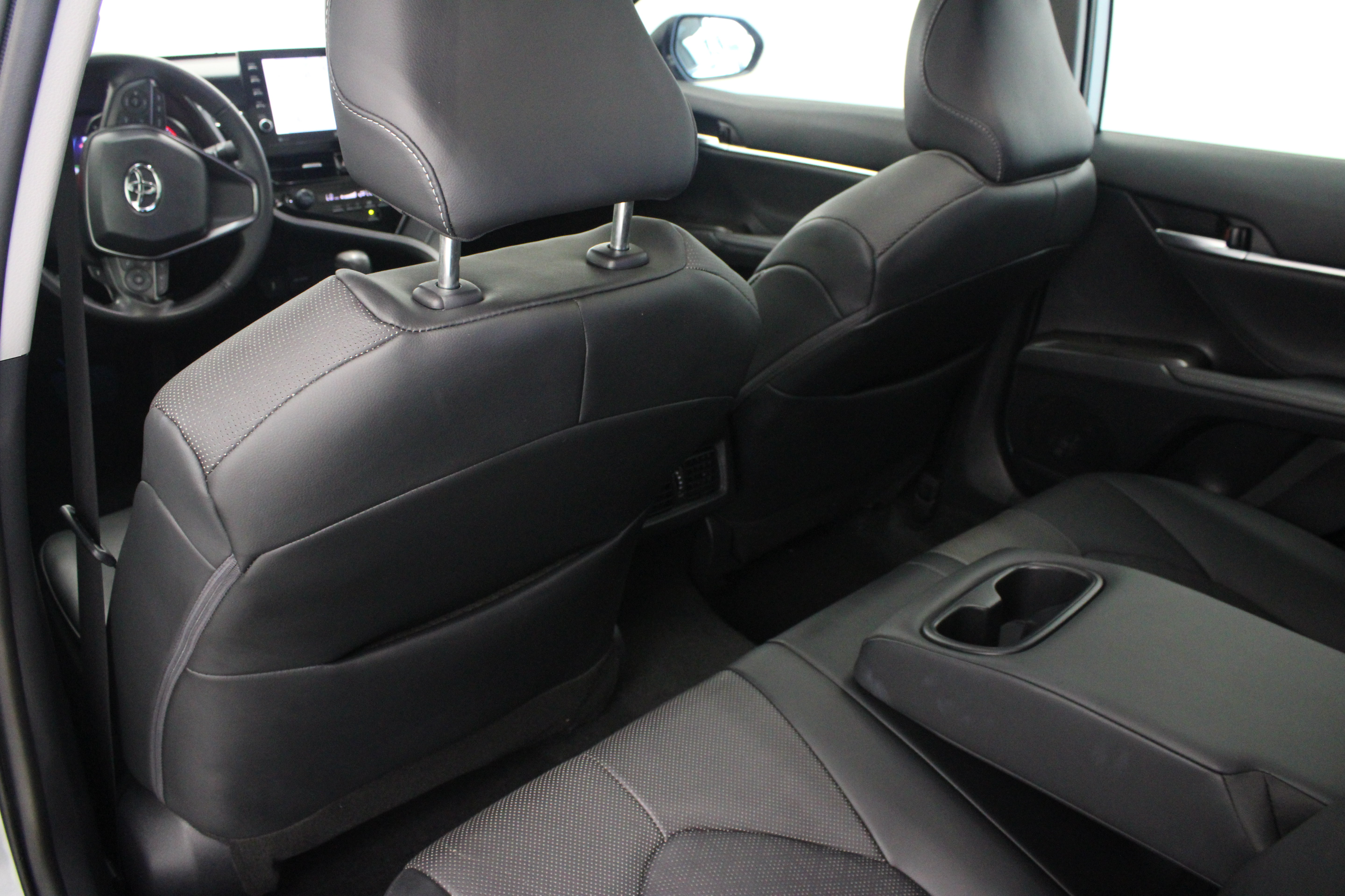 Used 2024 Toyota Camry XSE w/ Navigation Package FWD image 29