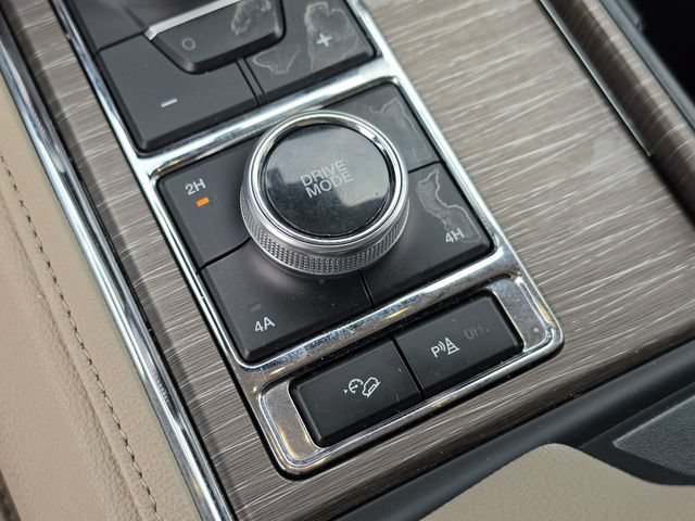 Used 2024 Ford Expedition Max Limited AWD/4WD image 30