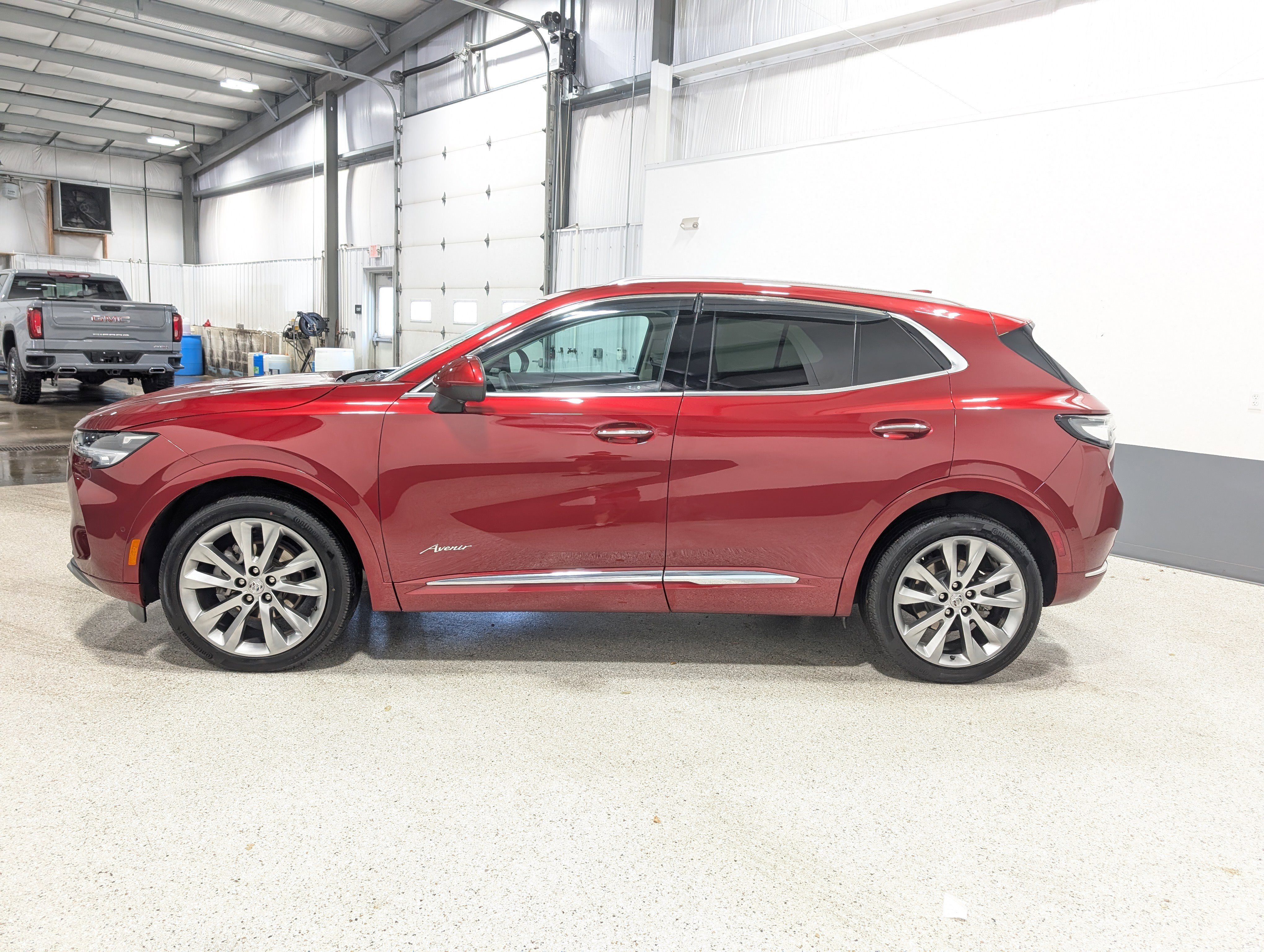Used 2023 Buick Envision Avenir image 6