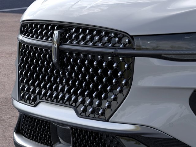 New 2026 Lincoln Nautilus Premier AWD/4WD image 19