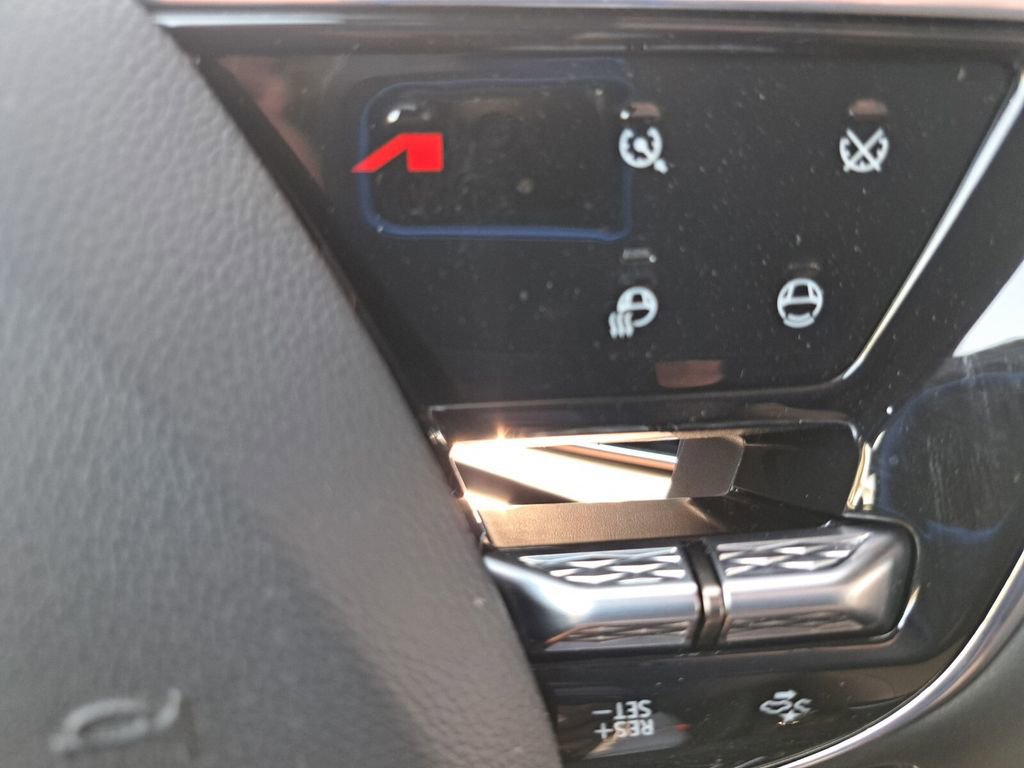 New 2025 Cadillac Escalade IQ Sport 1 w/ LPO, Premium Carpet Package image 15