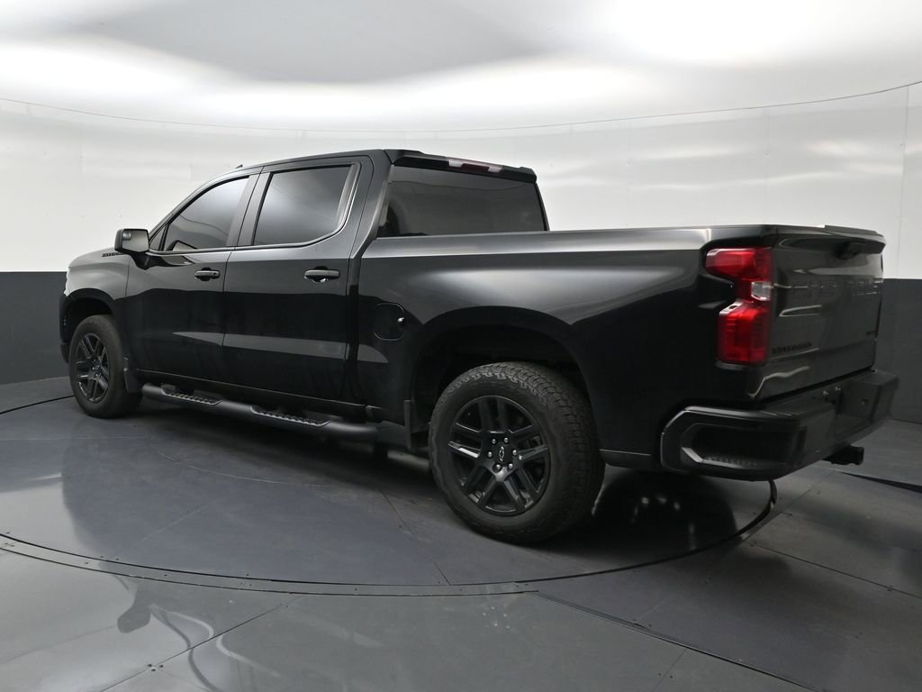 Used 2024 Chevrolet Silverado 1500 Custom w/ Turbomax Blackout Package RWD image 3