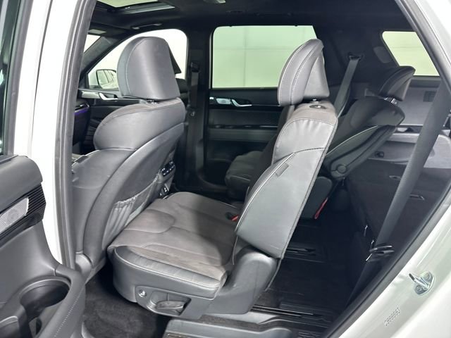 Used 2024 Hyundai Palisade Calligraphy image 25