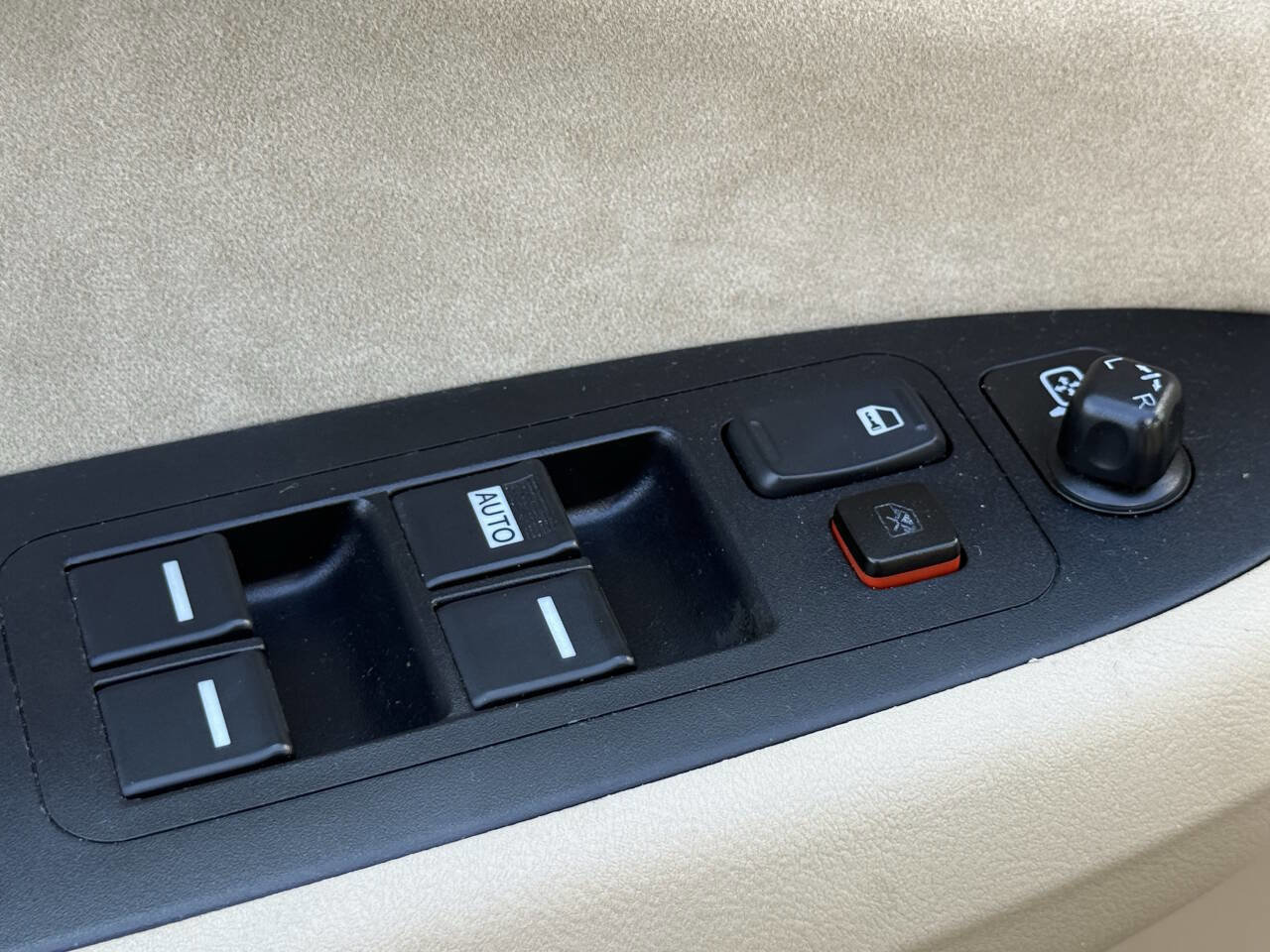 Used 2004 Honda Accord LX image 16