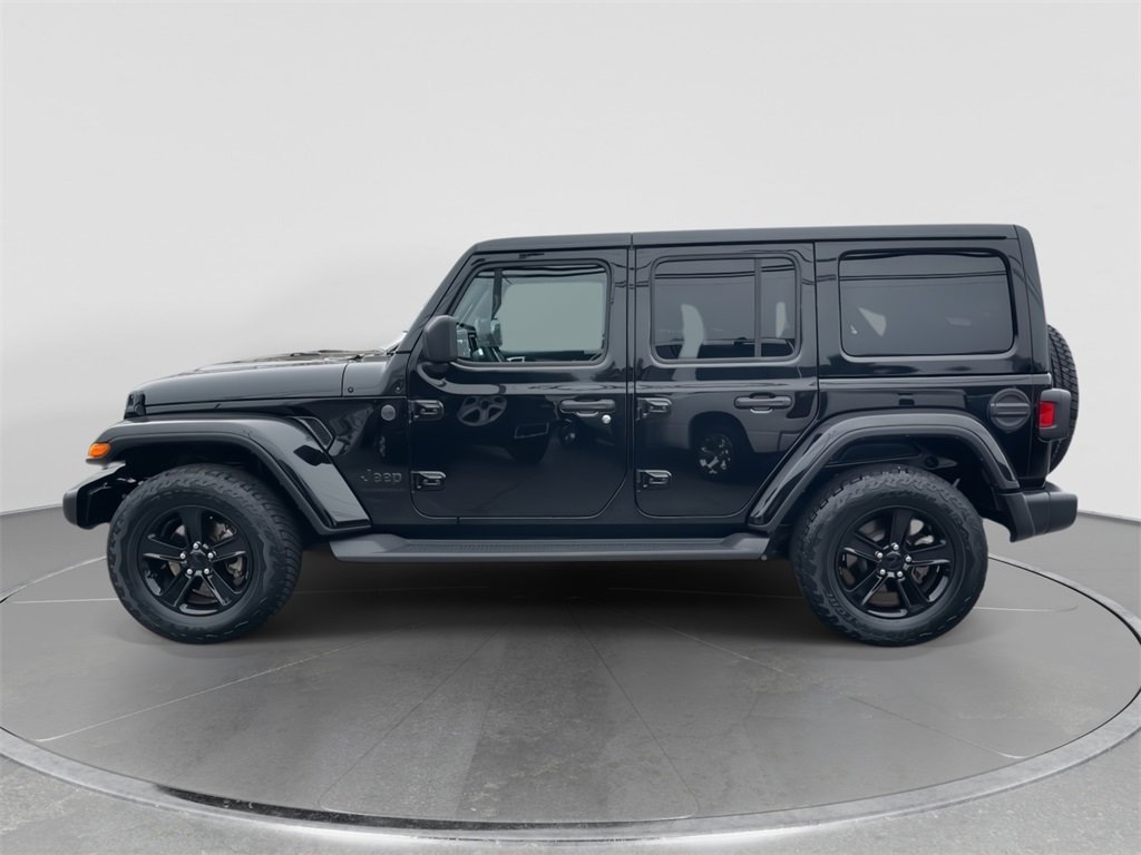 Used 2023 Jeep Wrangler Sahara image 4